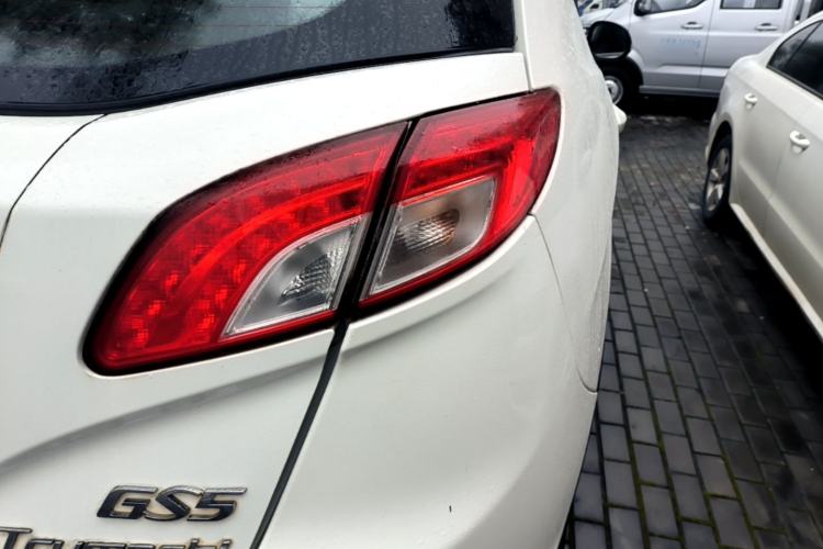 Used GAC Trumpchi GS5 2012 2.0L Manual Two-Wheel Drive Comfort Edition Exterior 3
