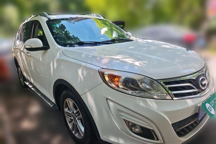 Used GAC Trumpchi GS5 2012 2.0L Manual Two-Wheel-Drive Anniversary Limited Edition Front Right 45 Deg