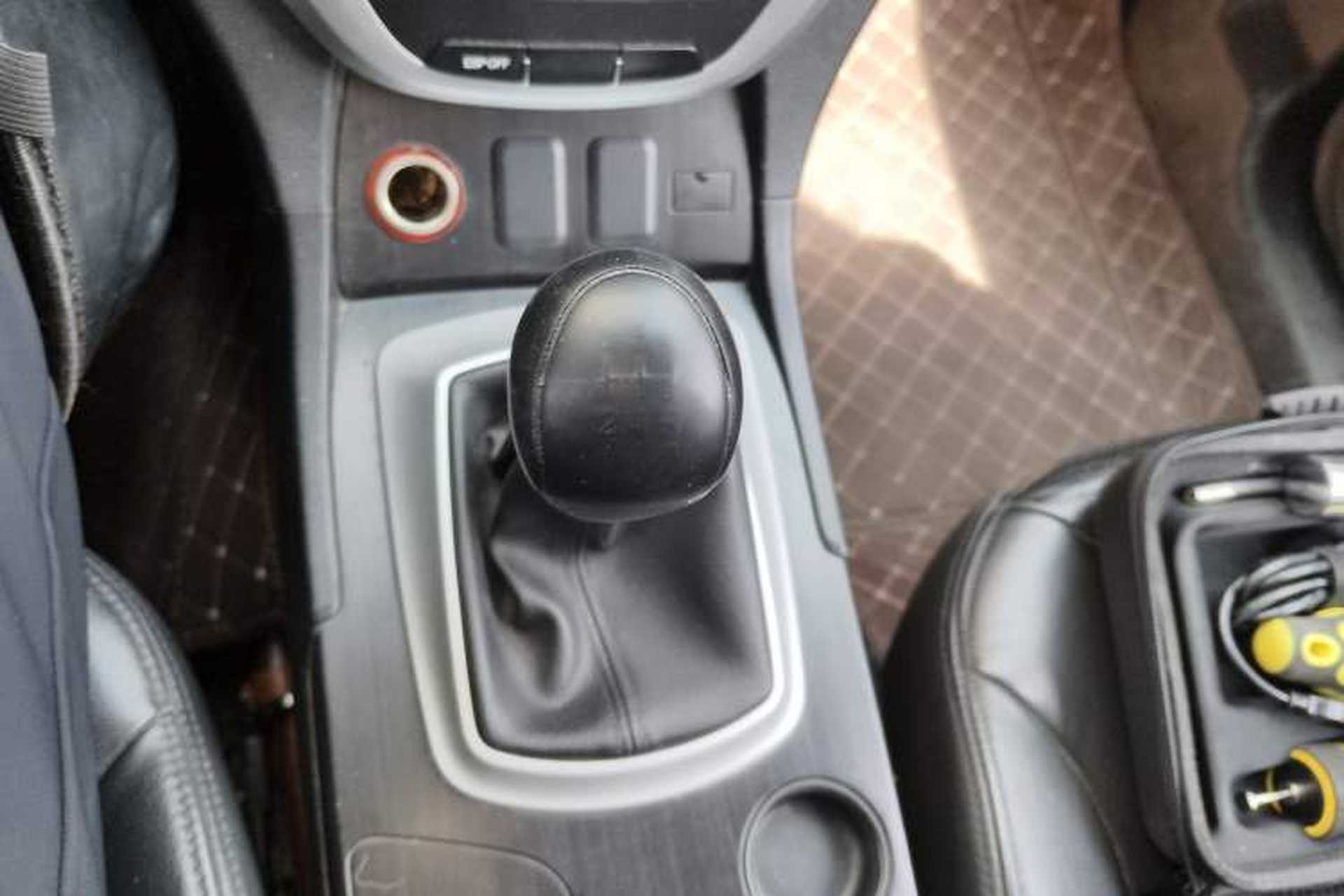 Used GAC Trumpchi GS5 2012 2.0L Manual Two-Wheel Drive Elite Edition Gear Lever