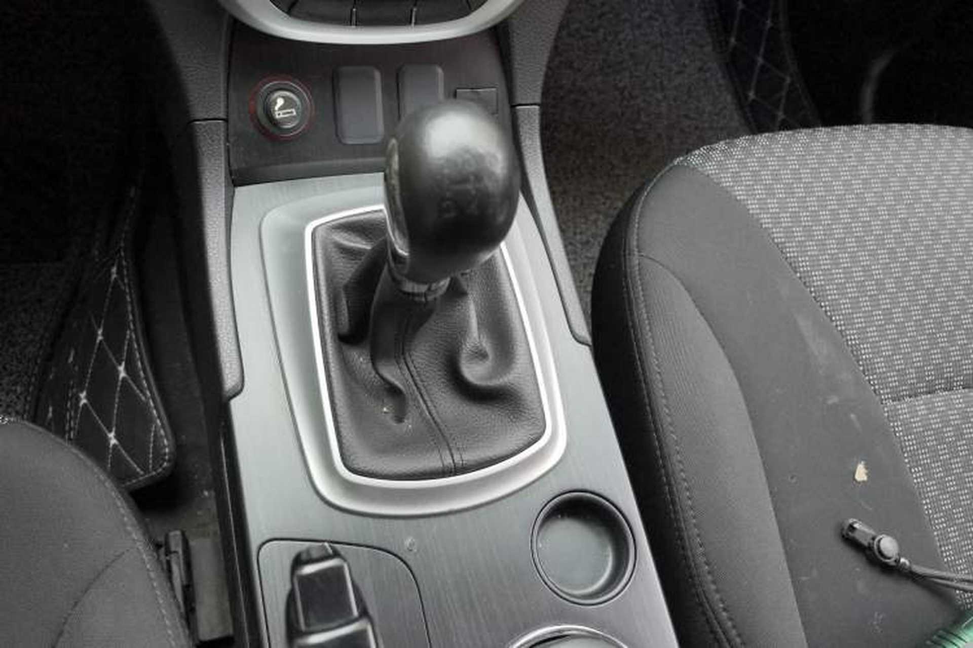 Used GAC Trumpchi GS5 2012 2.0L Manual Two-Wheel Drive Comfort Edition Gear Lever