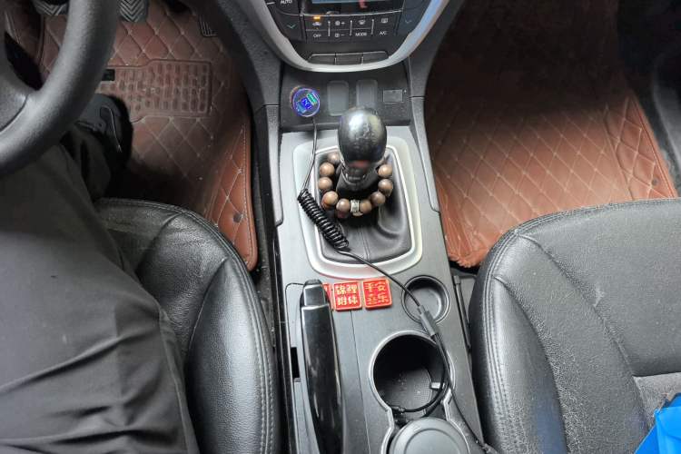 Used GAC Trumpchi GS5 2012 2.0L Manual Two-Wheel Drive Comfort Edition Gear Lever