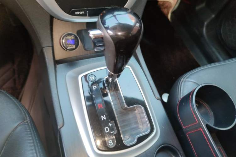 Used GAC Trumpchi GS5 2012 2.0L Automatic Two-Wheel Drive Anniversary Edition Gear Lever