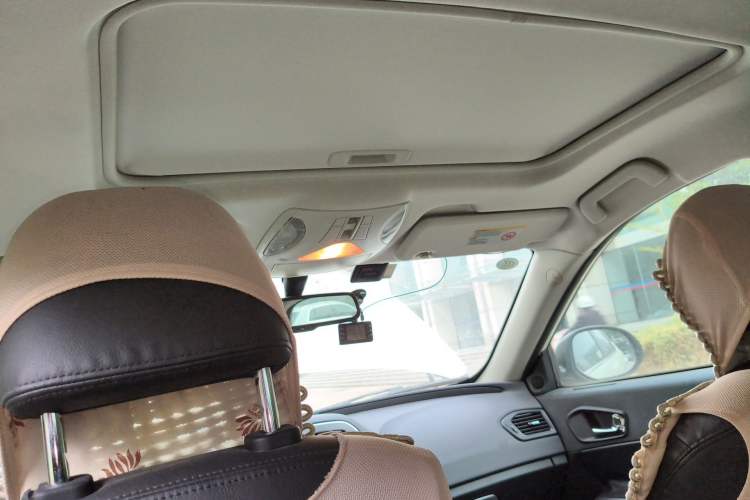 Used GAC Trumpchi GS5 2012 2.0L Automatic Two-Wheel Drive Anniversary Edition Headliner
