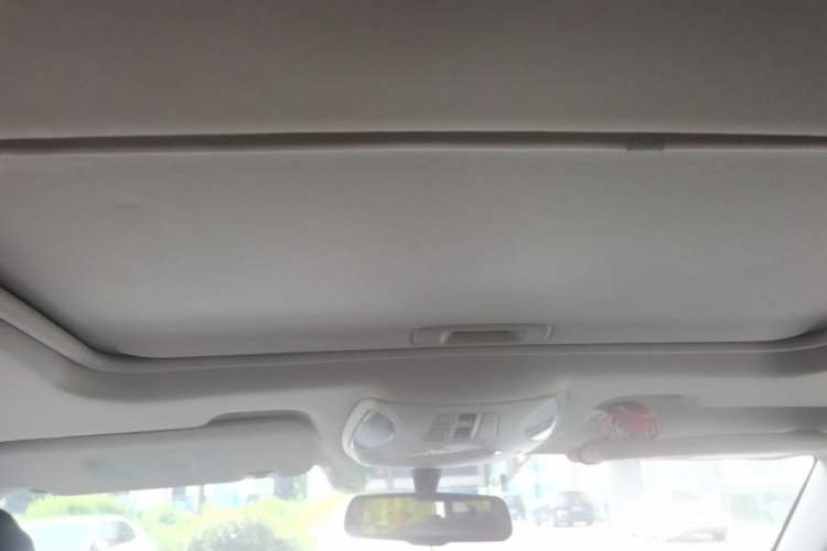 Used GAC Trumpchi GS5 2012 2.0L Automatic Two-Wheel Drive Anniversary Edition Headliner