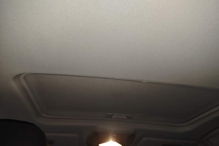 Used GAC Trumpchi GS5 2012 2.0L Automatic Two-Wheel Drive Anniversary Edition Headliner