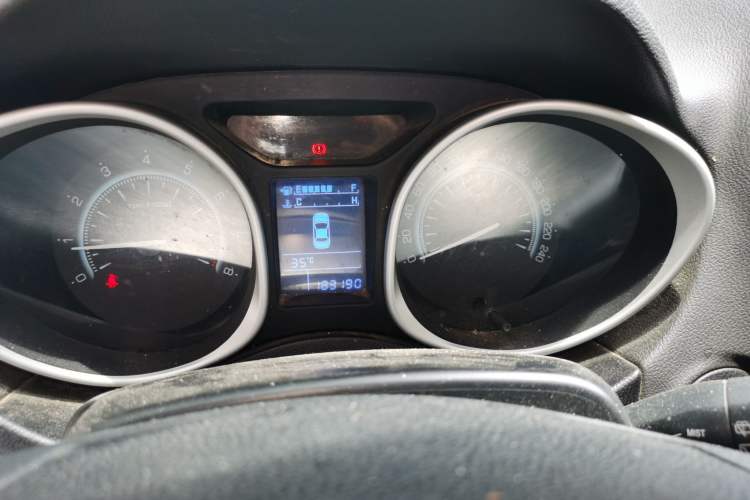 Used GAC Trumpchi GS5 2012 2.0L Manual Two-Wheel Drive Comfort Edition Instrument Cluster
