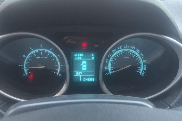 Used GAC Trumpchi GS5 2012 2.0L Manual Two-Wheel Drive Comfort Edition Instrument Cluster