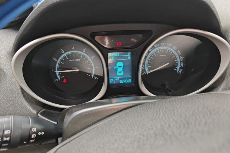 Used GAC Trumpchi GS5 2012 2.0L Automatic Two-Wheel Drive Anniversary Edition Instrument Cluster