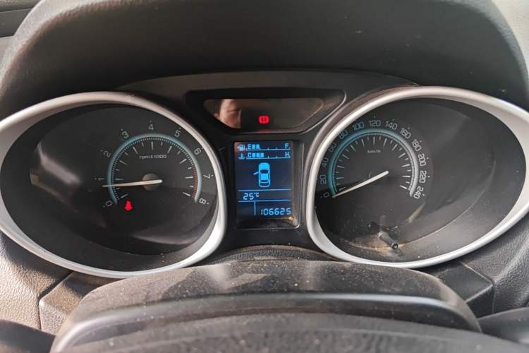 Used GAC Trumpchi GS5 2012 2.0L Manual Two-Wheel Drive Comfort Edition Instrument Cluster