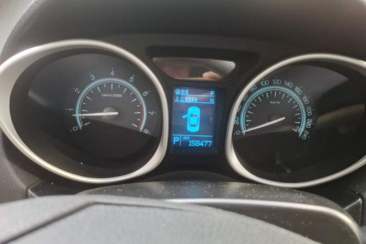 Used GAC Trumpchi GS5 2012 2.0L Automatic Two-Wheel Drive Anniversary Edition Instrument Cluster