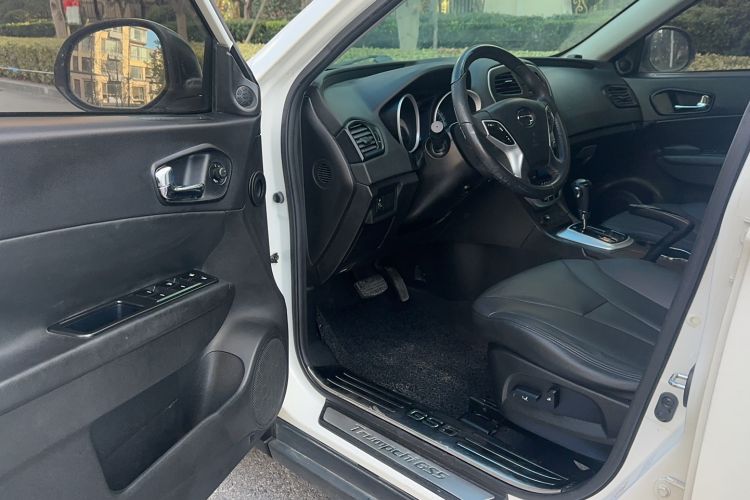 Used GAC Trumpchi GS5 2012 2.0L Automatic Two-Wheel Drive Anniversary Edition Interior 1