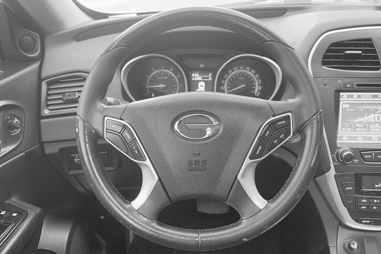 Used GAC Trumpchi GS5 2012 2.0L Automatic Two-Wheel Drive Anniversary Edition Interior 3