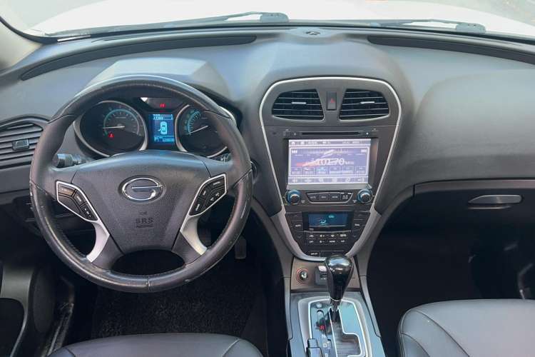 Used GAC Trumpchi GS5 2012 2.0L Automatic Two-Wheel Drive Anniversary Edition Interior 5