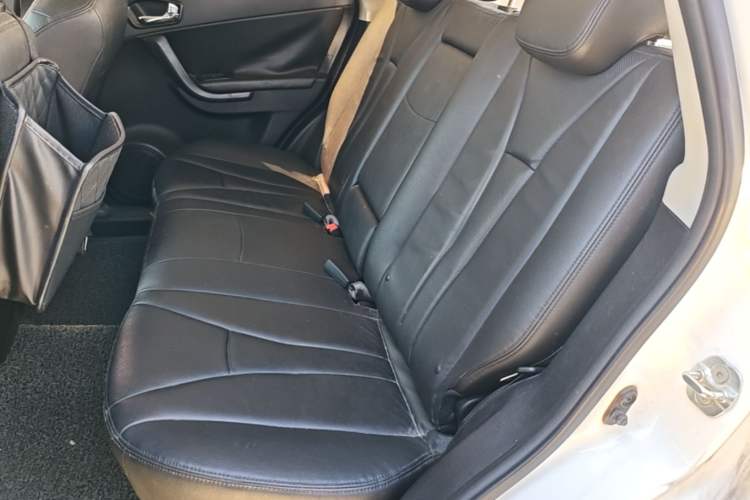 Used GAC Trumpchi GS5 2012 2.0L Automatic Two-Wheel Drive Anniversary Edition Left Rear Seat