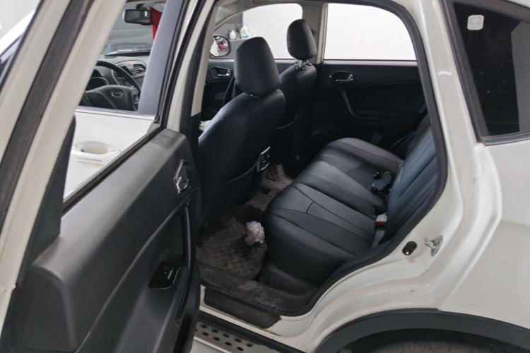 Used GAC Trumpchi GS5 2012 2.0L Manual Two-Wheel Drive Comfort Edition Left Rear Seat