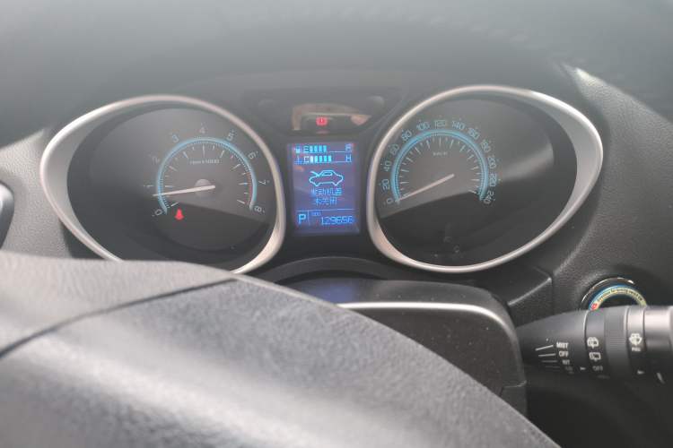 Used GAC Trumpchi GS5 2012 2.0L Automatic Two-Wheel Drive Anniversary Edition Odometer Close Up