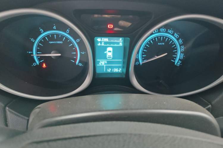 Used GAC Trumpchi GS5 2012 2.0L Manual Two-Wheel Drive Comfort Edition Odometer Close Up