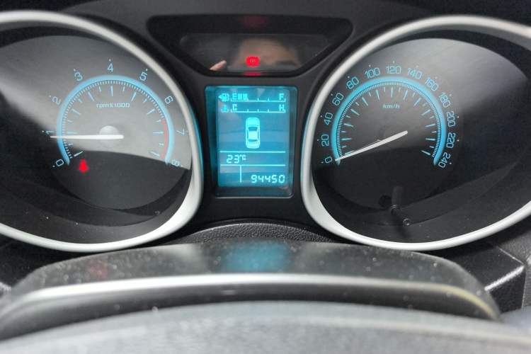 Used GAC Trumpchi GS5 2012 2.0L Manual Two-Wheel Drive Comfort Edition Odometer Close Up