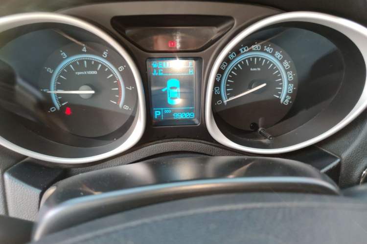 Used GAC Trumpchi GS5 2012 2.0L Automatic Two-Wheel Drive Anniversary Edition Odometer Close Up
