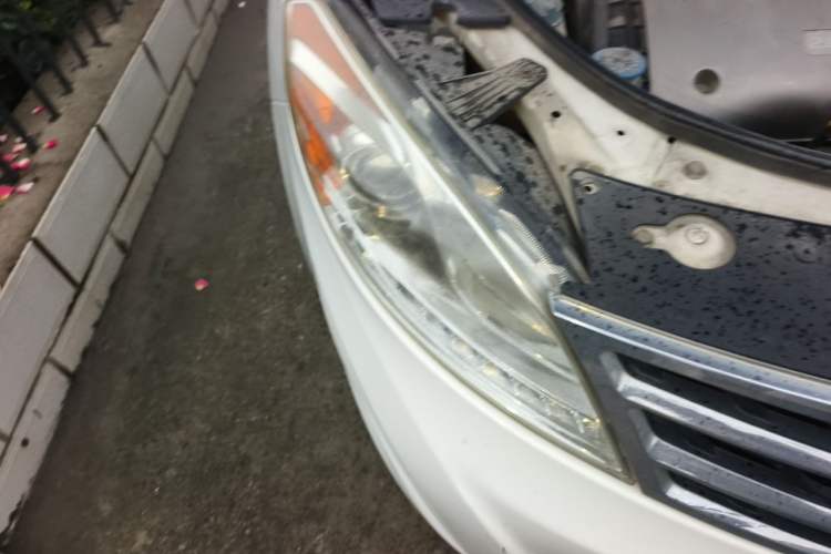 Used GAC Trumpchi GS5 2012 2.0L Manual Two-Wheel Drive Comfort Edition Right Front Headlight