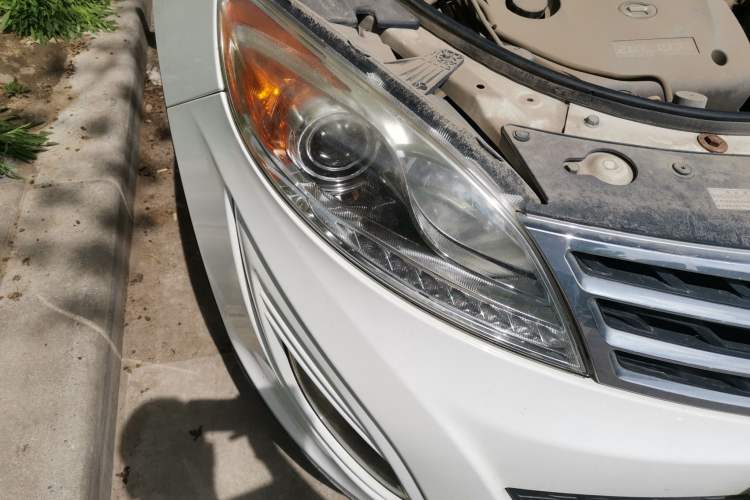 Used GAC Trumpchi GS5 2012 2.0L Manual Two-Wheel Drive Comfort Edition Right Front Headlight