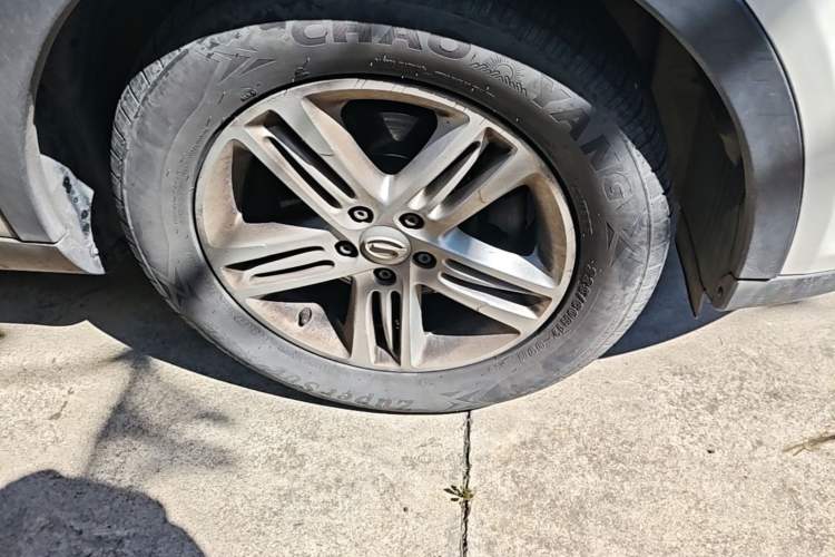 Used GAC Trumpchi GS5 2012 2.0L Automatic Two-Wheel Drive Anniversary Edition Right Front Wheel Hub