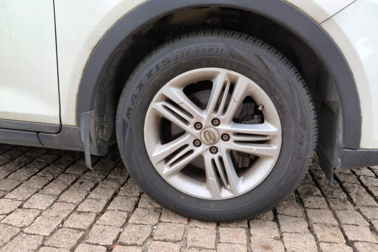 Used GAC Trumpchi GS5 2012 2.0L Automatic Two-Wheel Drive Anniversary Edition Right Front Wheel Hub
