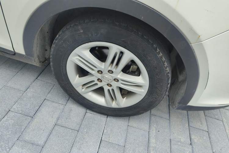 Used GAC Trumpchi GS5 2012 2.0L Manual Two-Wheel Drive Comfort Edition Right Front Wheel Hub