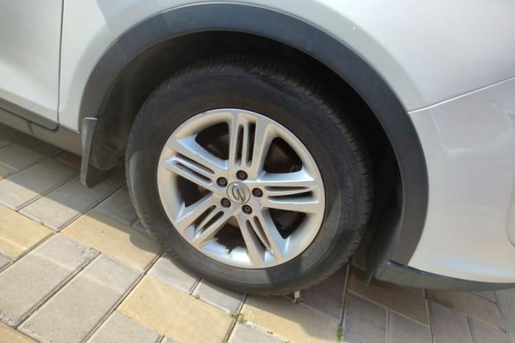 Used GAC Trumpchi GS5 2012 2.0L Automatic Two-Wheel Drive Anniversary Edition Right Front Wheel Hub