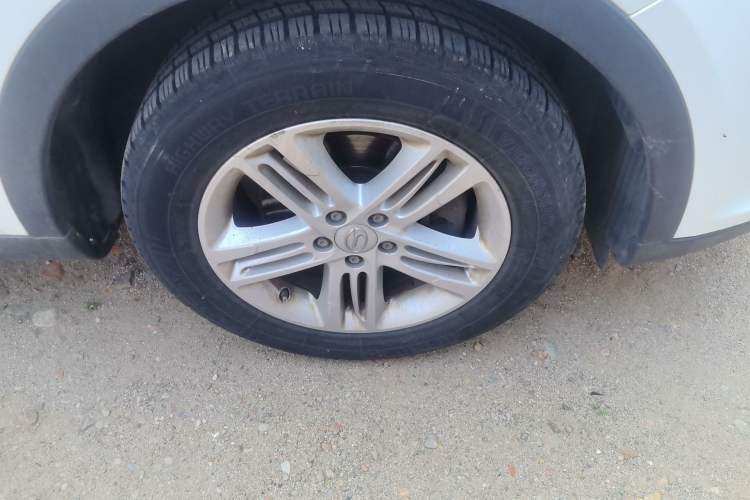 Used GAC Trumpchi GS5 2012 2.0L Automatic Two-Wheel Drive Anniversary Edition Right Front Wheel Hub