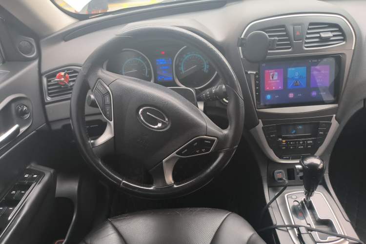 Used GAC Trumpchi GS5 2012 2.0L Automatic Two-Wheel Drive Anniversary Edition Steering Wheel
