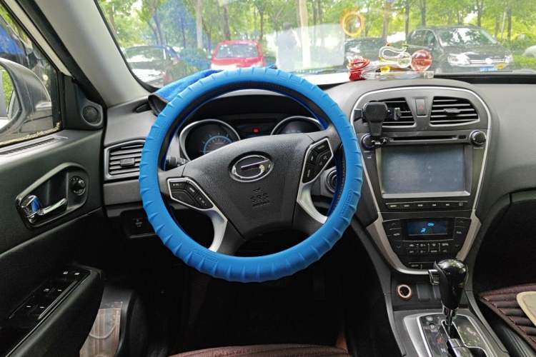 Used GAC Trumpchi GS5 2012 2.0L Automatic Two-Wheel Drive Anniversary Edition Steering Wheel