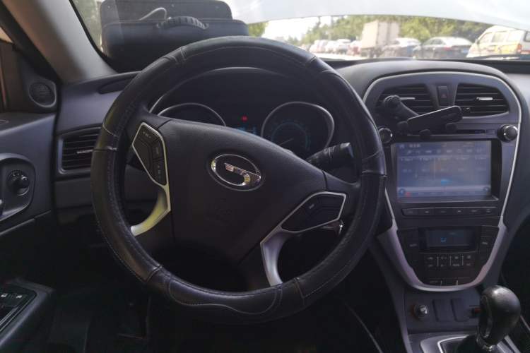 Used GAC Trumpchi GS5 2012 2.0L Manual Two-Wheel-Drive Anniversary Limited Edition Steering Wheel