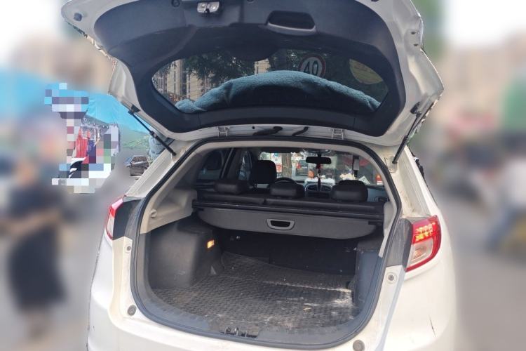 Used GAC Trumpchi GS5 2012 2.0L Manual Two-Wheel-Drive Anniversary Limited Edition Trunk
