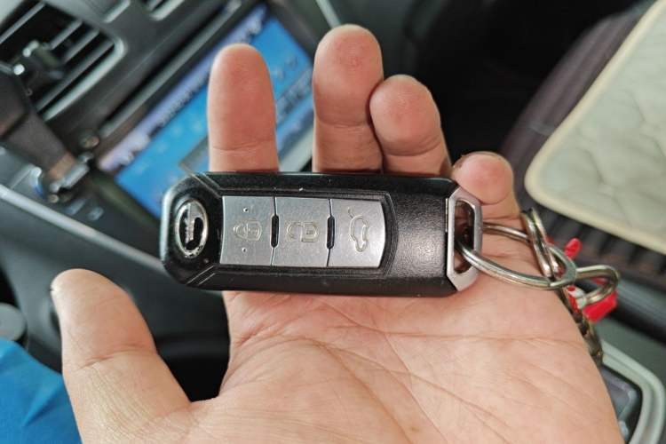 Used GAC Trumpchi GS5 2012 2.0L Automatic Two-Wheel Drive Anniversary Edition Vehicle Key