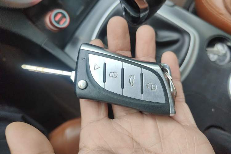 Used GAC Trumpchi GS5 2012 2.0L Manual Two-Wheel Drive Comfort Edition Vehicle Key