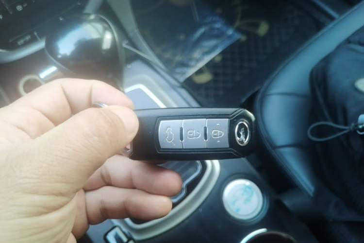 Used GAC Trumpchi GS5 2012 2.0L Automatic Two-Wheel Drive Anniversary Edition Vehicle Key