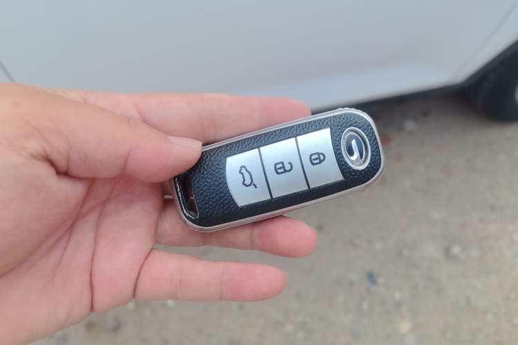 Used GAC Trumpchi GS5 2012 2.0L Automatic Two-Wheel Drive Anniversary Edition Vehicle Key