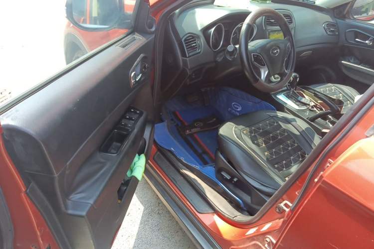 Used GAC Trumpchi GS5 2012 2.0L Automatic Two-Wheel Drive Anniversary Edition Driver Seat