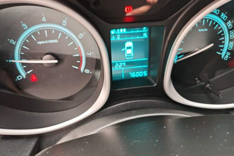 Used GAC Trumpchi GS5 2012 2.0L Manual Two-Wheel Drive Comfort Edition Odometer Close Up