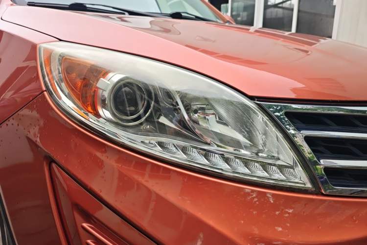 Used GAC Trumpchi GS5 2012 2.0L Manual Two-Wheel Drive Comfort Edition Right Front Headlight