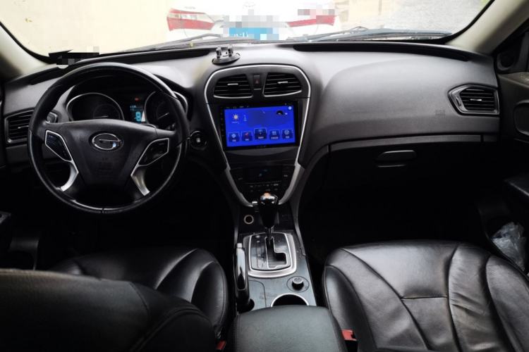 Used GAC Trumpchi GS5 2013 1.8T Automatic All-Wheel-Drive Luxury Edition Center Console