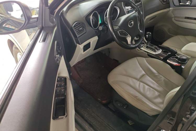 Used GAC Trumpchi GS5 2013 2.0L Automatic Two-Wheel Drive Light Interior Special Edition Driver Seat