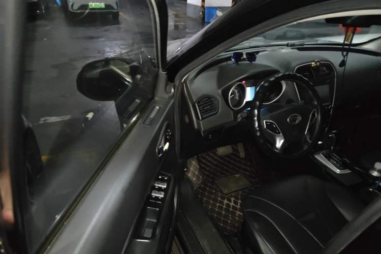 Used GAC Trumpchi GS5 2013 2.0L Automatic Two-Wheel Drive Light Interior Special Edition Driver Seat