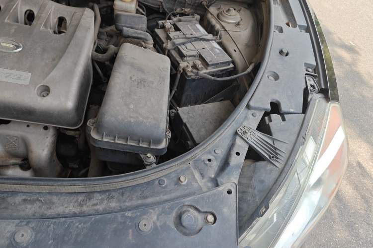 Used GAC Trumpchi GS5 2013 2.0L Automatic Two-Wheel Drive Light Interior Special Edition Engine Bay Left