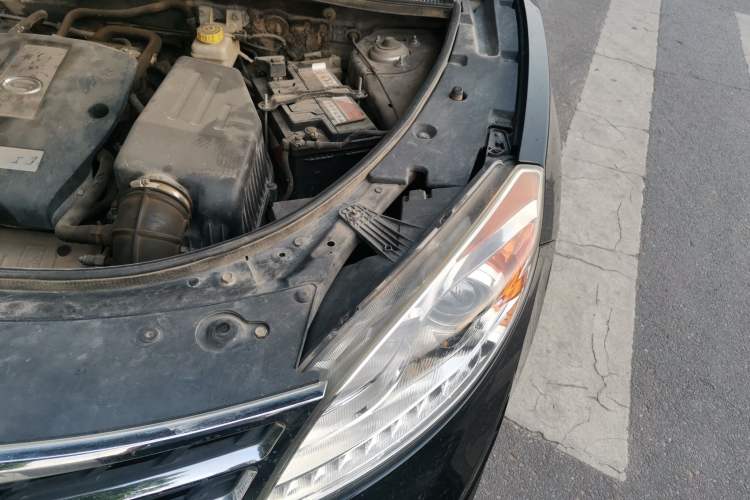 Used GAC Trumpchi GS5 2013 1.8T Automatic All-Wheel-Drive Luxury Edition Engine Bay Left