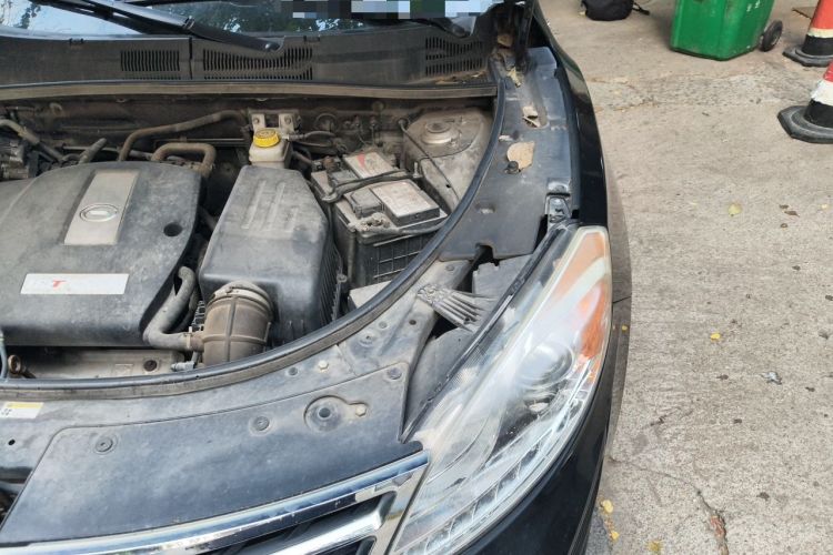 Used GAC Trumpchi GS5 2013 1.8T Manual Two-Wheel Drive Elite Edition Engine Bay Left