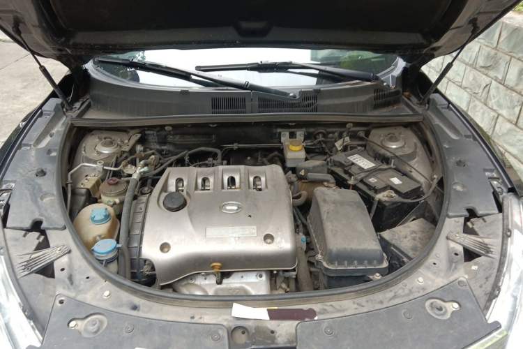 Used GAC Trumpchi GS5 2013 2.0L Manual Two-Wheel Drive Special Edition in Light Interior Engine Bay
