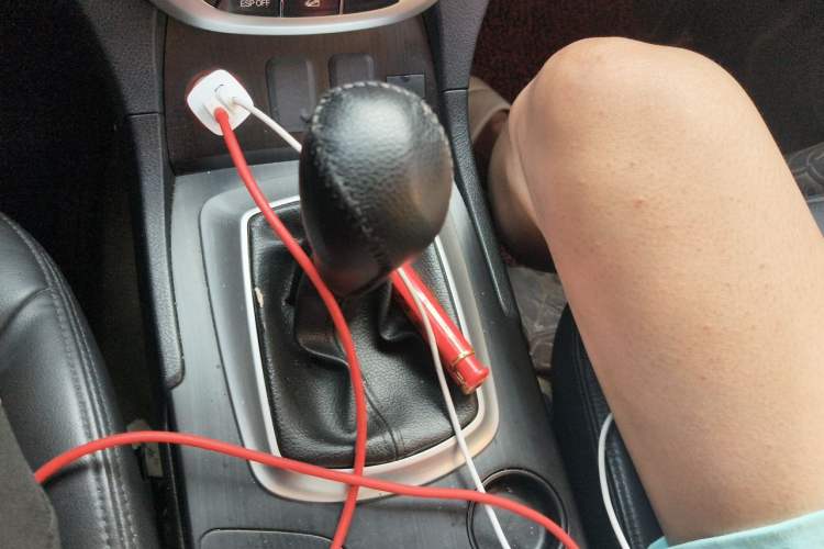 Used GAC Trumpchi GS5 2013 1.8T Manual Two-Wheel Drive Elite Edition Gear Lever