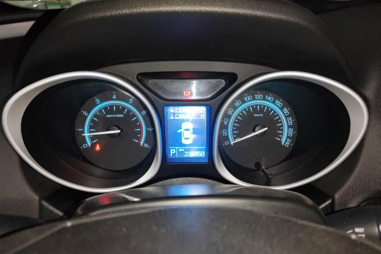 Used GAC Trumpchi GS5 2013 1.8T Automatic Two-Wheel Drive Elite Edition Instrument Cluster